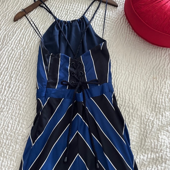 Guess satin maxi dress - Picture 7 of 8